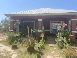 202 Headen Ave, Laredo, TX 78040