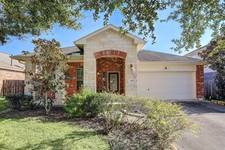 3107 W Trail Dr, Pearland, TX 77584