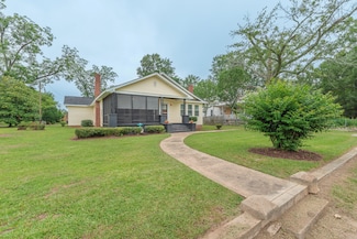 902 Calhoun St, Johnston, SC 29832