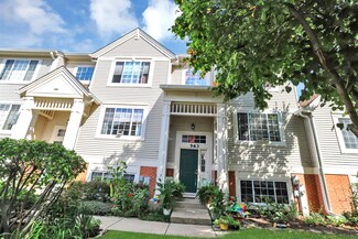 563 Cary Woods Cir, Cary, IL 60013