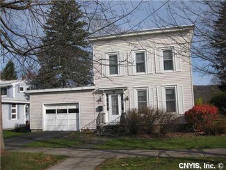 25 University Ave, Hamilton, NY 13346