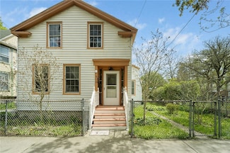 213 S Plain St, Ithaca, NY 14850