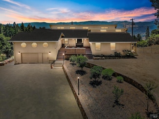 305 West Ln, Angwin, CA 94508