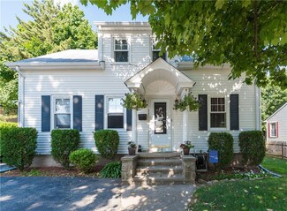 94 Morgan St, Cranston, RI 02920