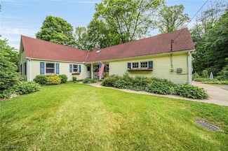 10850 Reservoir Dr, Mantua, OH 44255
