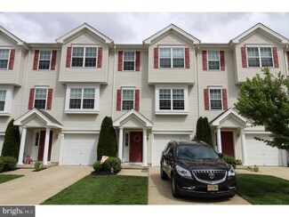 23 Highgrove Ct, West Deptford, NJ 08086