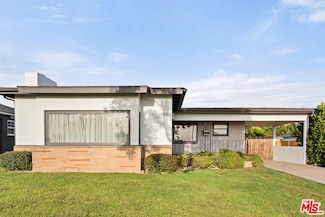 5918 S La Cienega Blvd, Los Angeles, CA 90056