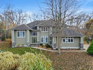 2403 Shorewood Dr, Long Beach, IN 46360