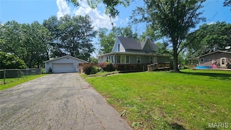 1007 Cote Sans Dessein Rd, Fulton, MO 65251