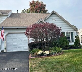 23 Highpointe Dr, Troy, NY 12182