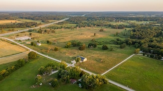 000 State Highway B, Bolivar, MO 65613