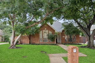 629 Meadowcrest Dr, Lewisville, TX 75077