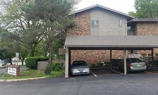 8708 Metcalf Ave Unit 105, Overland Park, KS 66212
