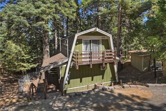 1906 Oakleaf Ct, Running Springs, CA 92382