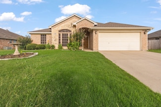 726 E Sheila Cir, Joshua, TX 76058