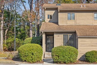 227 Saint Luke Ct, Wilmington, NC 28409