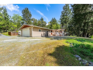 855 Cienaga Ln, Grants Pass, OR 97526
