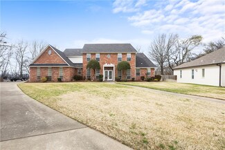 10912 Greyfriar Ln, Fort Smith, AR 72908