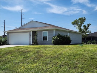 616 NE 24th Terrace, Cape Coral, FL 33909
