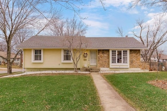 8805 Widmer Rd, Lenexa, KS 66215