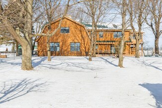 6697 Gilmer Rd, Long Grove, IL 60047