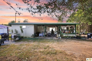 433 S Parkside Dr, Scottsville, KY 42164