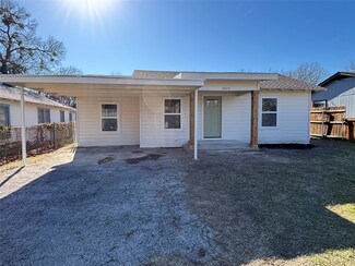 2717 NW 22nd St, Fort Worth, TX 76106