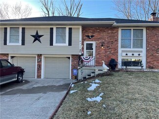 312 S Kendall Ave, Independence, MO 64056