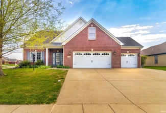 2747 Thornhill Dr, Evansville, IN 47725