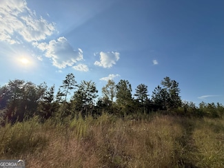 15 Emmaus Dr, Elberton, GA 30635