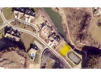 8001 Lakeside Quarry Dr, Jeffersonville, IN 47130