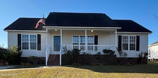 696 E Main St, Winterville, NC 28590