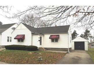 141 Chapman Ave, Newcomerstown, OH 43832
