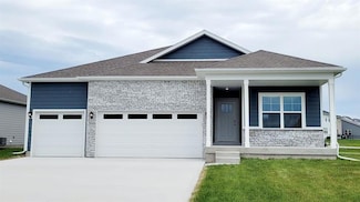 2814 NW 28th St, Ankeny, IA 50023
