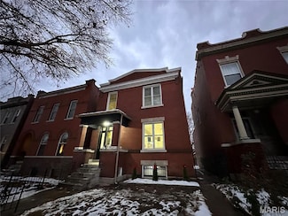 3833 McDonald Ave, Saint Louis, MO 63116