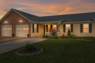 548 Flagstone Dr, Rossville, GA 30741