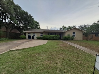 1306 Leacrest Dr, College Station, TX 77840