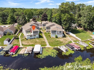 510 S Harkless Dr Unit 12, Syracuse, IN 46567