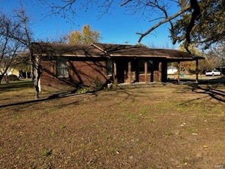 301 2nd St, Lilbourn, MO 63862