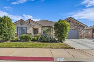 2953 W Cliffhanger Dr, Hurricane, UT 84737