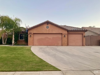 9415 Meadow Falls Dr, Bakersfield, CA 93311