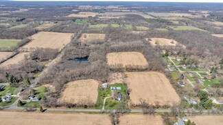 4290 1/2 Springbrook Rd, Jackson, MI 49201