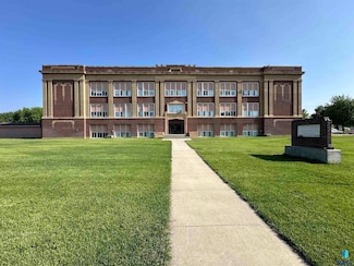 109 E Luverne St Unit 220, Luverne, MN 56156