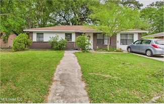 2112 Woodbury Rd, Gautier, MS 39553