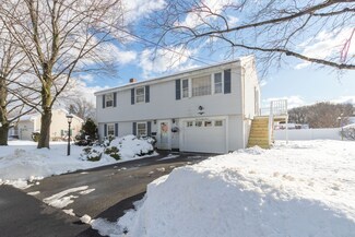 5 Crestshire Dr, Lawrence, MA 01843