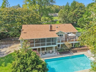 16 Amber Dr, Horse Shoe, NC 28742