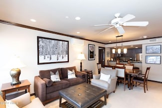 210 Offerson Rd Unit 111, Week 47, Beaver Creek, CO 81620