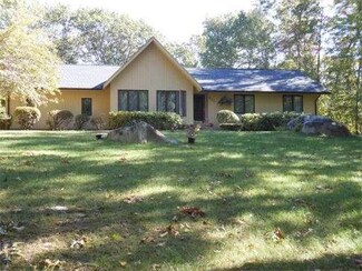 346 Bennett Rd, Hampden, MA 01036