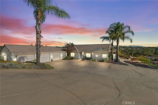 2240 Aqua Hill Rd, Fallbrook, CA 92028