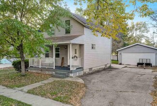 328 Waterloo St, Columbus, WI 53925